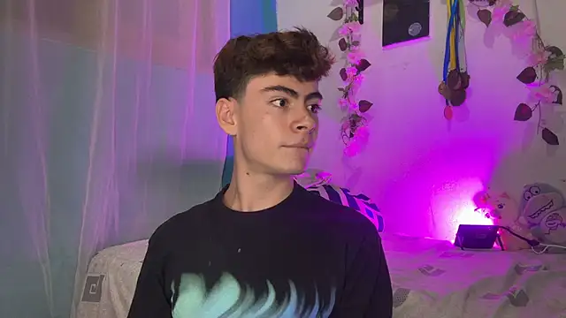  peachyboy online show from 05/09/26, 01:44