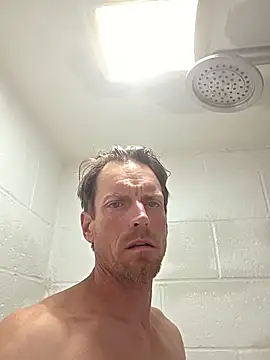 luv2cum2gether25 online show from 06/11/26, 09:24