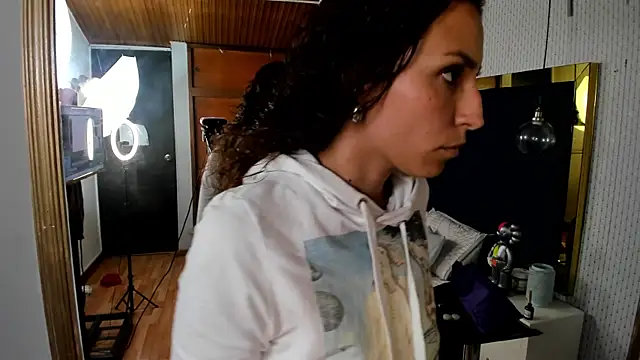 ANAMARIAMD online show from 05/29/26, 07:23