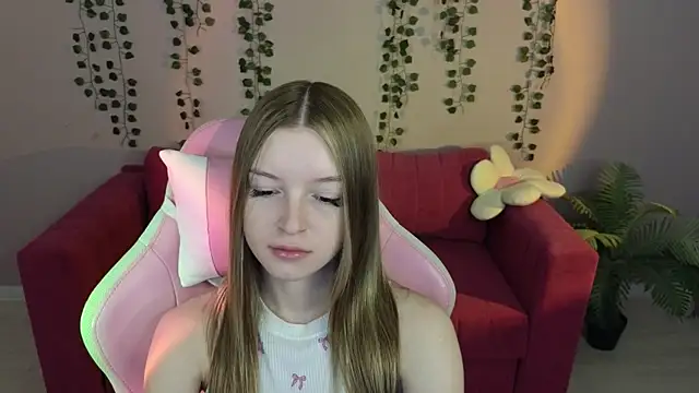 Eva Th0mpson online show from 06/30/26, 12:55