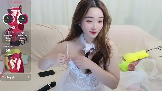 JJ8521 online show from 05/11/26, 12:11