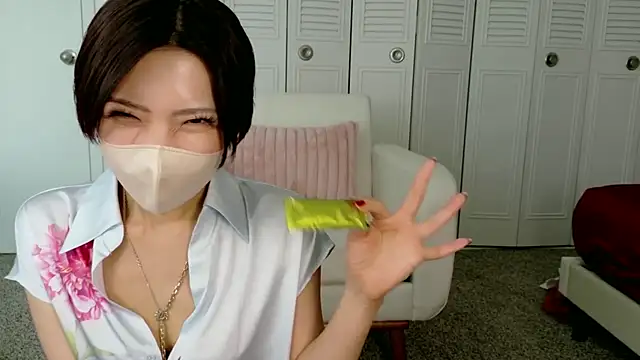 Naomi 00122 online show from 05/09/26, 02:11