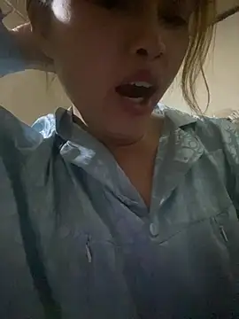 Jasmine dogy online show from 05/01/26, 01:59