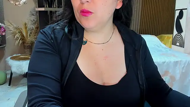 BBWLuxuryMuse online show from 05/19/26, 11:49