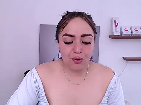 anyela bubble18 online show from 05/22/26, 08:58