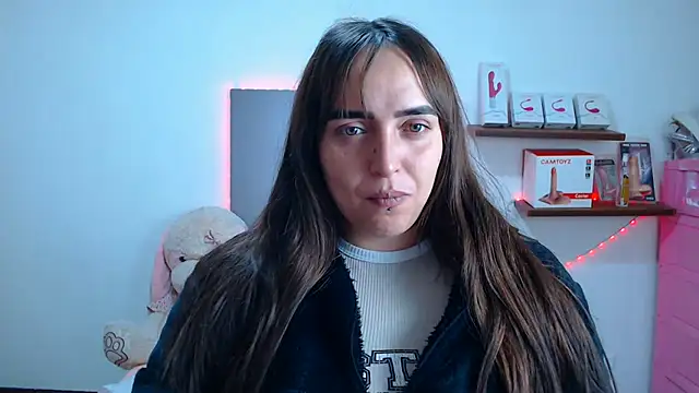 Snapshot of anyela_bubble18 chatting on 08/05/26, 02:03 anyela bubble18 online show from 08/05/26, 02:03
