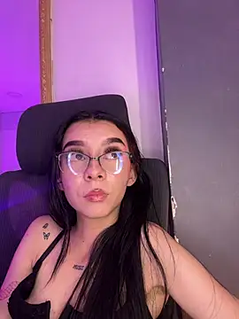 MelCherry online show from 08/03/26, 05:39