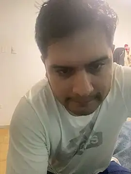 MenSexPeru online show from 05/14/26, 04:52
