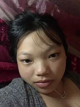 Snapshot of Cham-py chatting on 05/05/26, 08:33 Cham-py online show from 05/05/26, 08:33