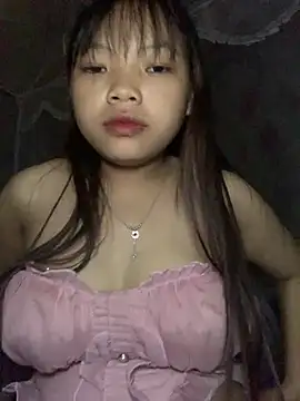 Snapshot of Cham-py chatting on 05/11/26, 01:44 Cham-py online show from 05/11/26, 01:44