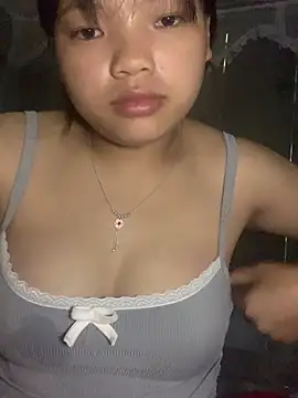 Snapshot of Cham-py chatting on 05/20/26, 01:56 Cham-py online show from 05/20/26, 01:56