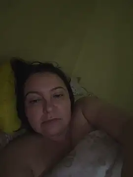 EmmaEmmy40 online show from 05/17/26, 06:37