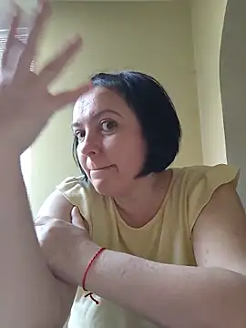 EmmaEmmy40 online show from 05/19/26, 04:24