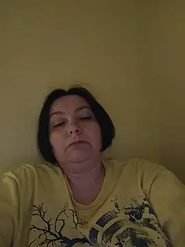 EmmaEmmy40 online show from 05/25/26, 07:31