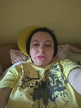 EmmaEmmy40 online show from 05/26/26, 03:41
