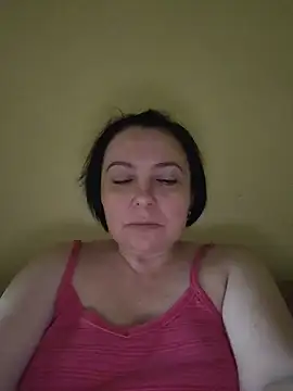 EmmaEmmy40 online show from 05/27/26, 04:37