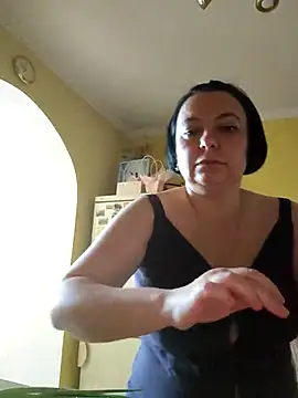EmmaEmmy40 online show from 06/24/26, 03:44