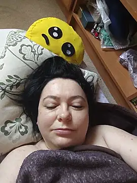 EmmaEmmy40 online show from 06/25/26, 04:12