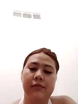 Snapshot of pussy_pinay chatting on 05/12/26, 10:12 pussy pinay online show from 05/12/26, 10:12