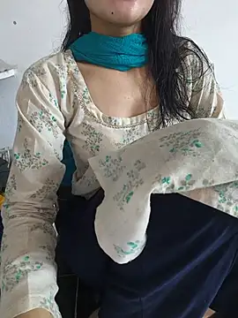 zoya baby  online show from 07/04/26, 04:07
