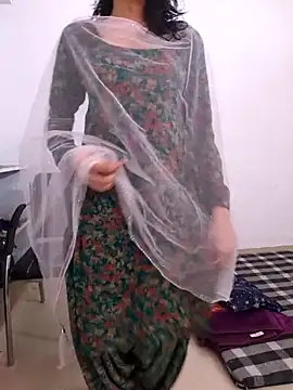 zoya baby  online show from 07/11/26, 04:04
