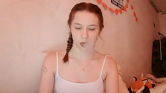 Snapshot of PollyStix chatting on 07/02/26, 02:01 PollyStix online show from 07/02/26, 02:01