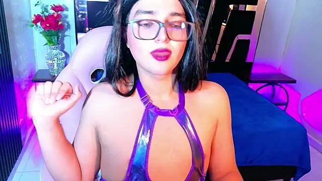 Gaby Gil  online show from 06/02/26, 02:30