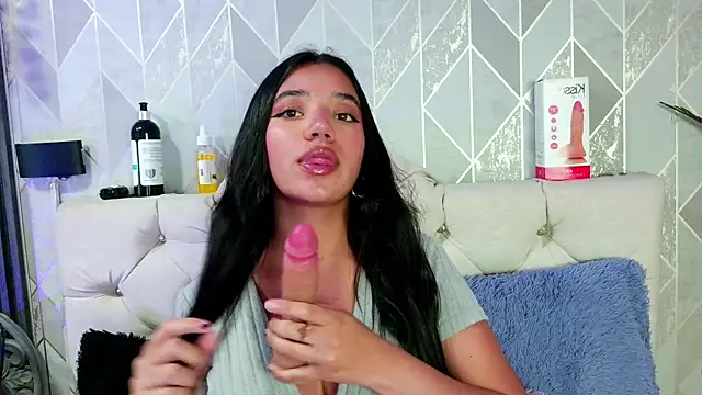Zaira bonny online show from 07/08/26, 09:08