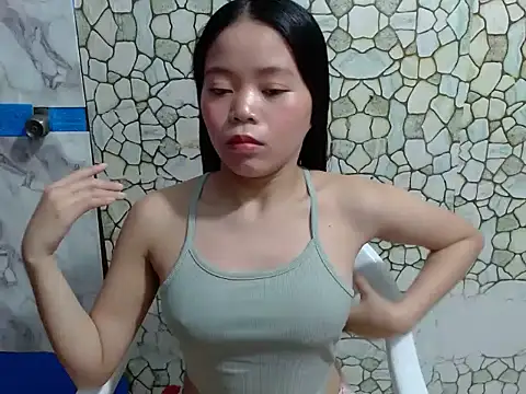 Sweet Sarah69 online show from 07/28/26, 09:26
