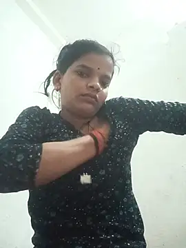 Student garl 1 online show from 07/05/26, 12:28