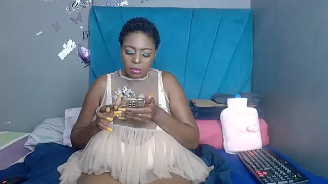 Bustyboobs1986xXx online show from 06/08/26, 05:46
