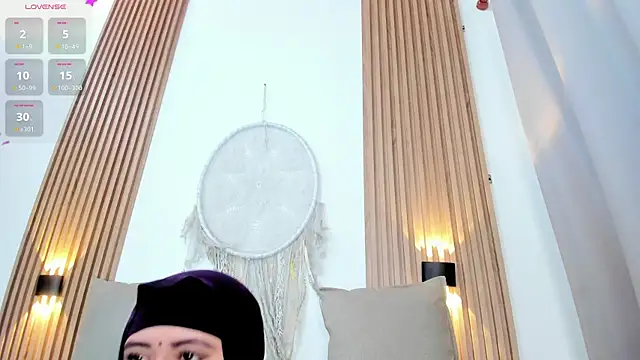 yasmin dina online show from 06/01/26, 03:14