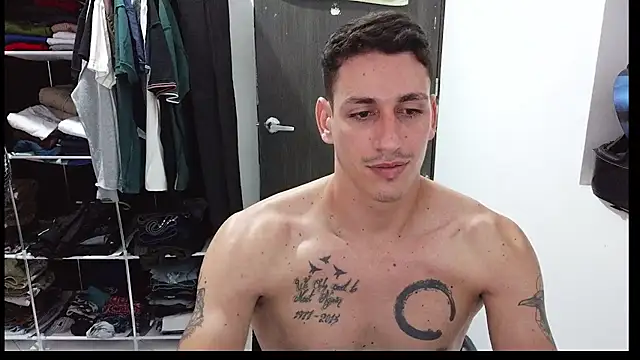 Snapshot of RaulRico chatting on 05/12/26, 03:09 RaulRico online show from 05/12/26, 03:09
