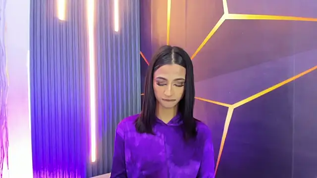 Miss Isa  online show from 05/13/26, 12:35