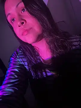 KeniaLuna online show from 05/30/26, 04:31