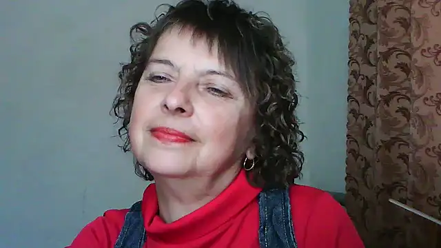 Snapshot of ElizabethGorden chatting on 05/26/26, 10:33 ElizabethGorden online show from 05/26/26, 10:33