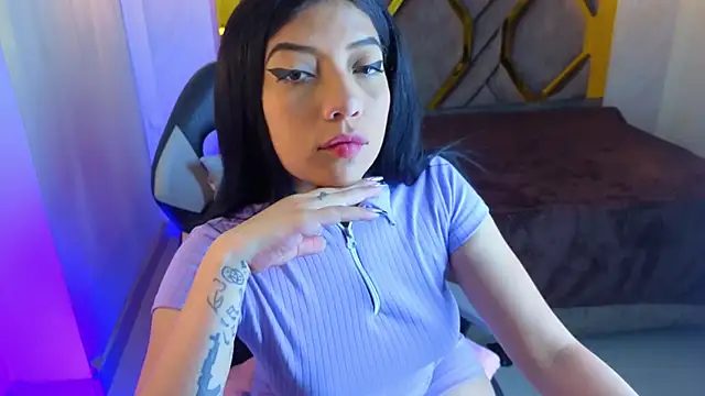 Ey Im simone  online show from 05/14/26, 12:23