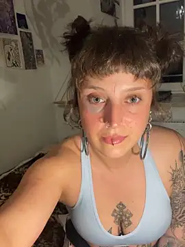 EmilieBraun online show from 05/05/26, 08:39