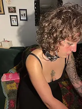 EmilieBraun online show from 05/23/26, 08:13