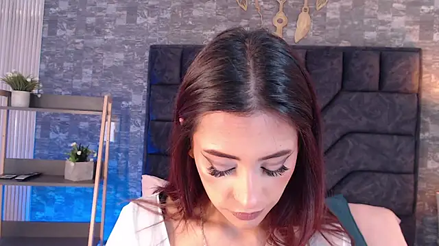 Snapshot of emy_fg chatting on 05/16/26, 08:07 emy fg online show from 05/16/26, 08:07