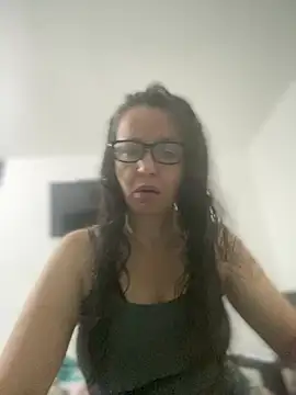 Soy Camila8 online show from 06/12/26, 10:14