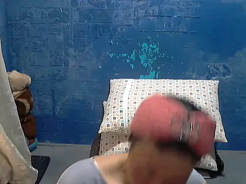 hotchilimom online show from 07/04/26, 12:17