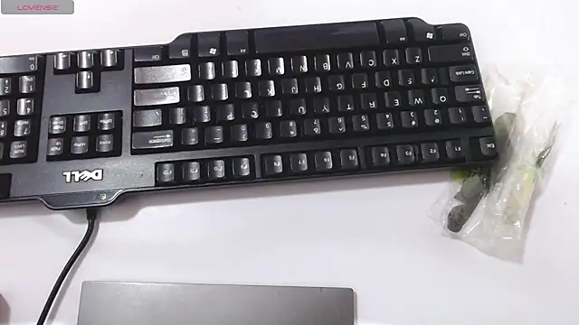 Scarlett Adams  online show from 05/06/26, 12:21