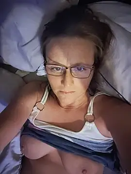 Queenle91 online show from 05/17/26, 03:15