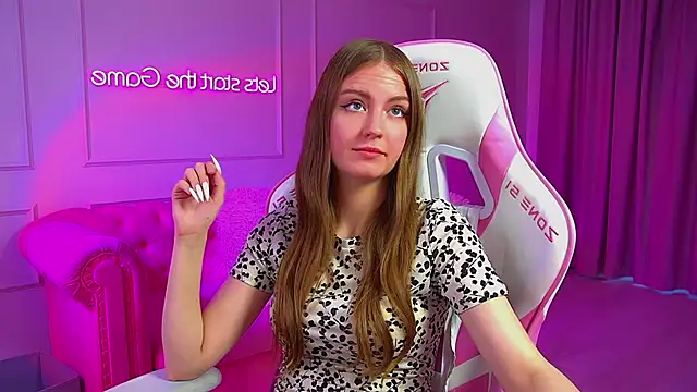SofiaSarvains online show from 06/11/26, 02:53