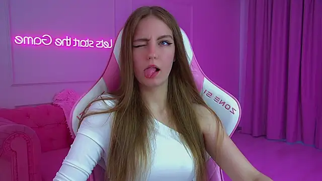 SofiaSarvains online show from 07/06/26, 06:10