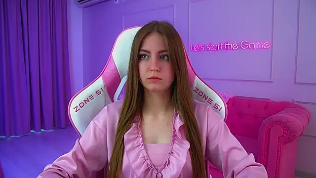 SofiaSarvains online show from 07/13/26, 06:16