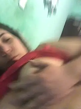 alexaparedes00 online show from 05/14/26, 10:38