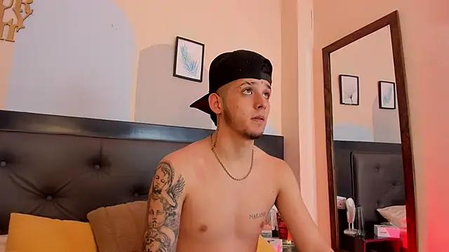 Boy Mathew online show from 06/01/26, 11:34