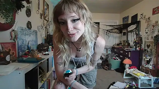 PixieLovely online show from 07/03/26, 02:07